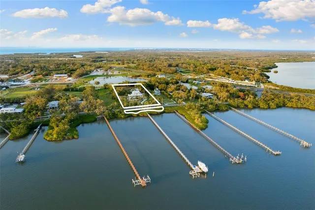 $4,750,000 | 450 Bayshore Drive, Terra Ceia, FL 34250