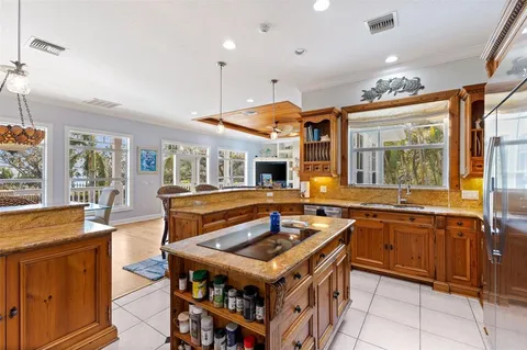 $4,750,000 | 450 Bayshore Drive, Terra Ceia, FL 34250