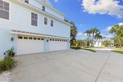 $4,750,000 | 450 Bayshore Drive, Terra Ceia, FL 34250