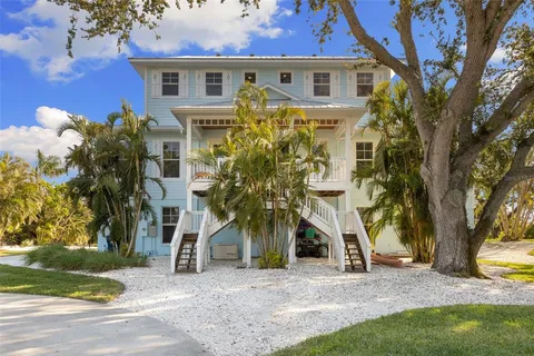 $4,750,000 | 450 Bayshore Drive, Terra Ceia, FL 34250