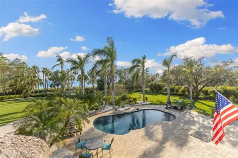 $4,750,000 | 450 Bayshore Drive, Terra Ceia, FL 34250