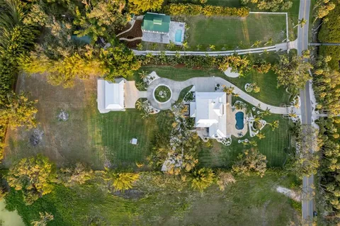 $4,750,000 | 450 Bayshore Drive, Terra Ceia, FL 34250