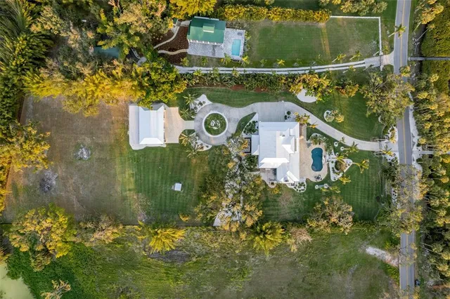 $4,750,000 | 450 Bayshore Drive, Terra Ceia, FL 34250