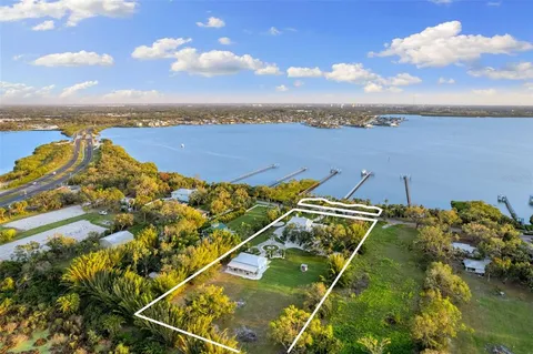 $4,750,000 | 450 Bayshore Drive, Terra Ceia, FL 34250