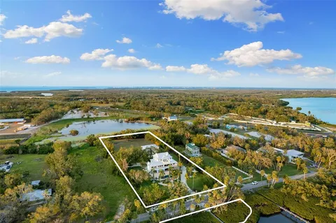 $4,750,000 | 450 Bayshore Drive, Terra Ceia, FL 34250