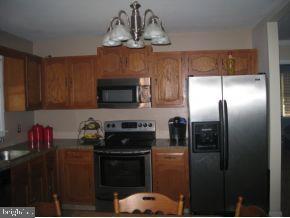 8 Magnolia Road Manahawkin, NJ 08050 - Photo 4 of 24 Gallery Image 4