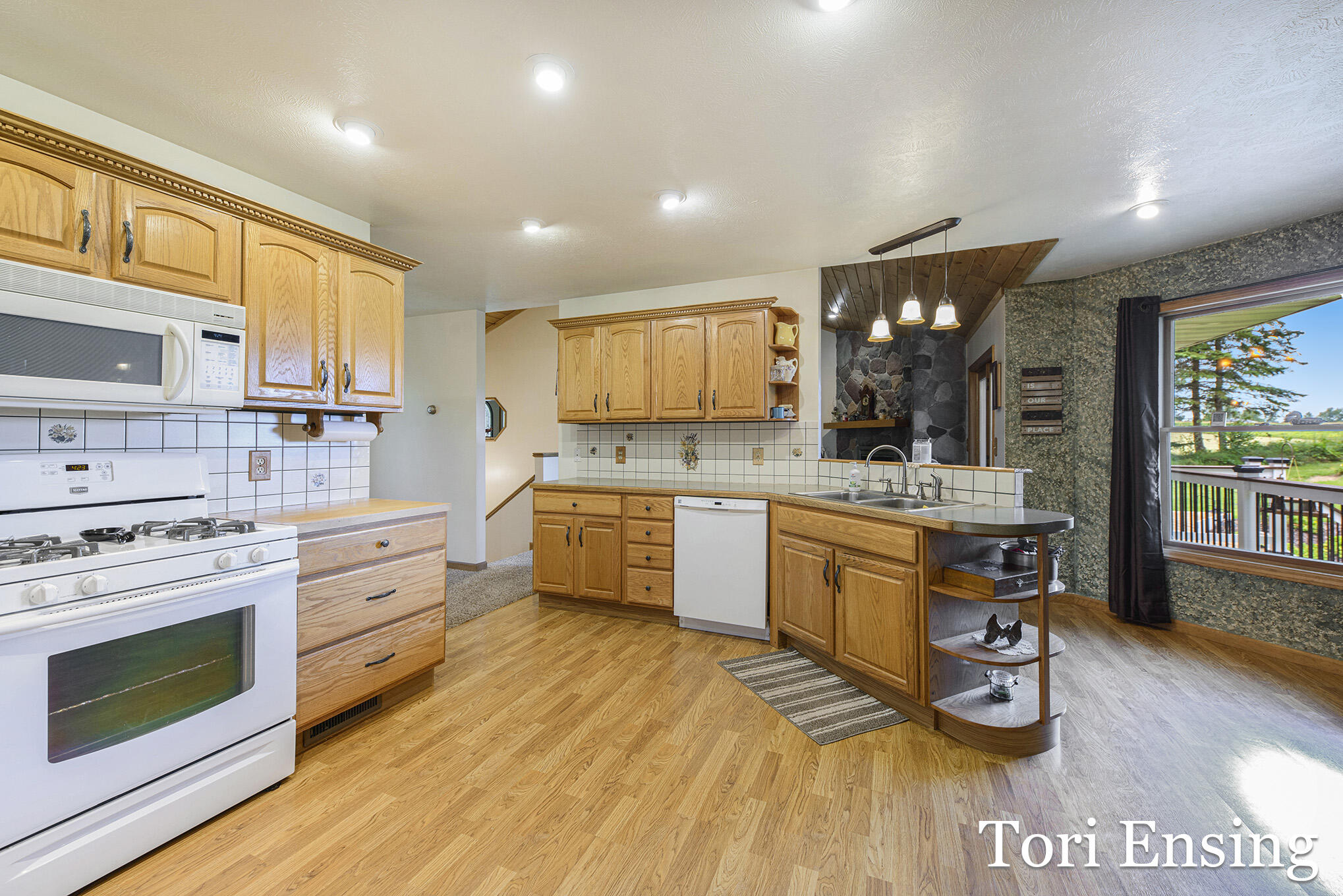 6877 South Grow Road Greenville, MI 48838 - Photo 8 of 48 6877SGrowRd-16