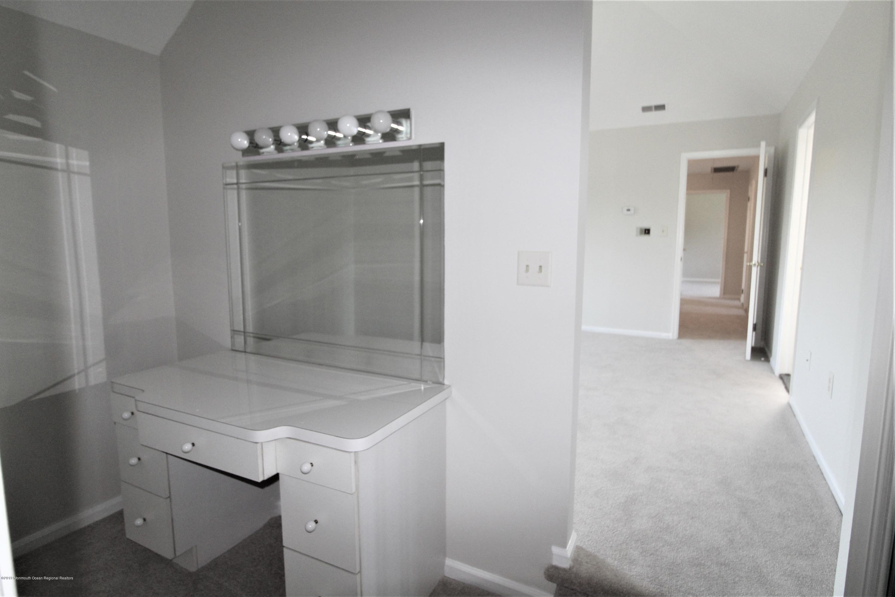 11 Falcon Ridge Circle Holmdel, NJ 07733 - Photo 19 of 31 IMG_5366 mbr closet