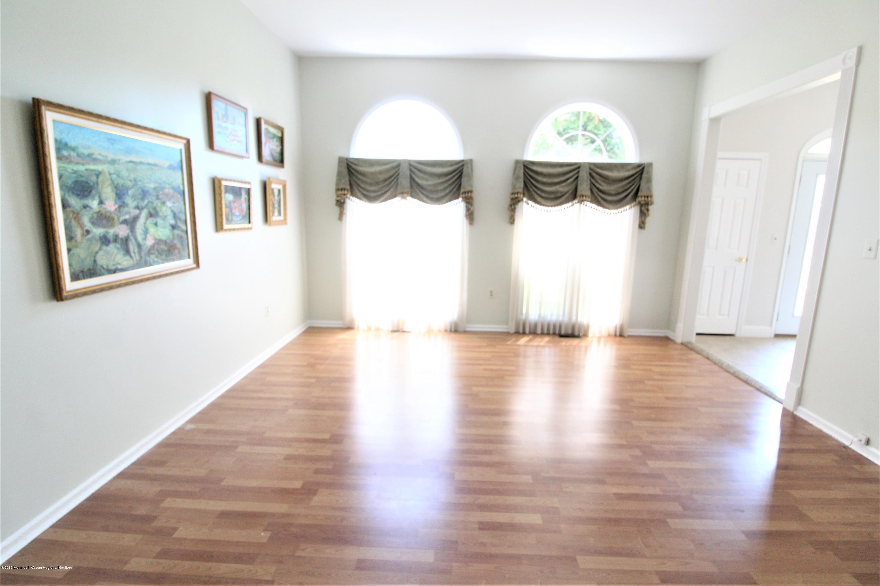 11 Falcon Ridge Circle Holmdel, NJ 07733 - Photo 8 of 31 IMG_5308 - living room