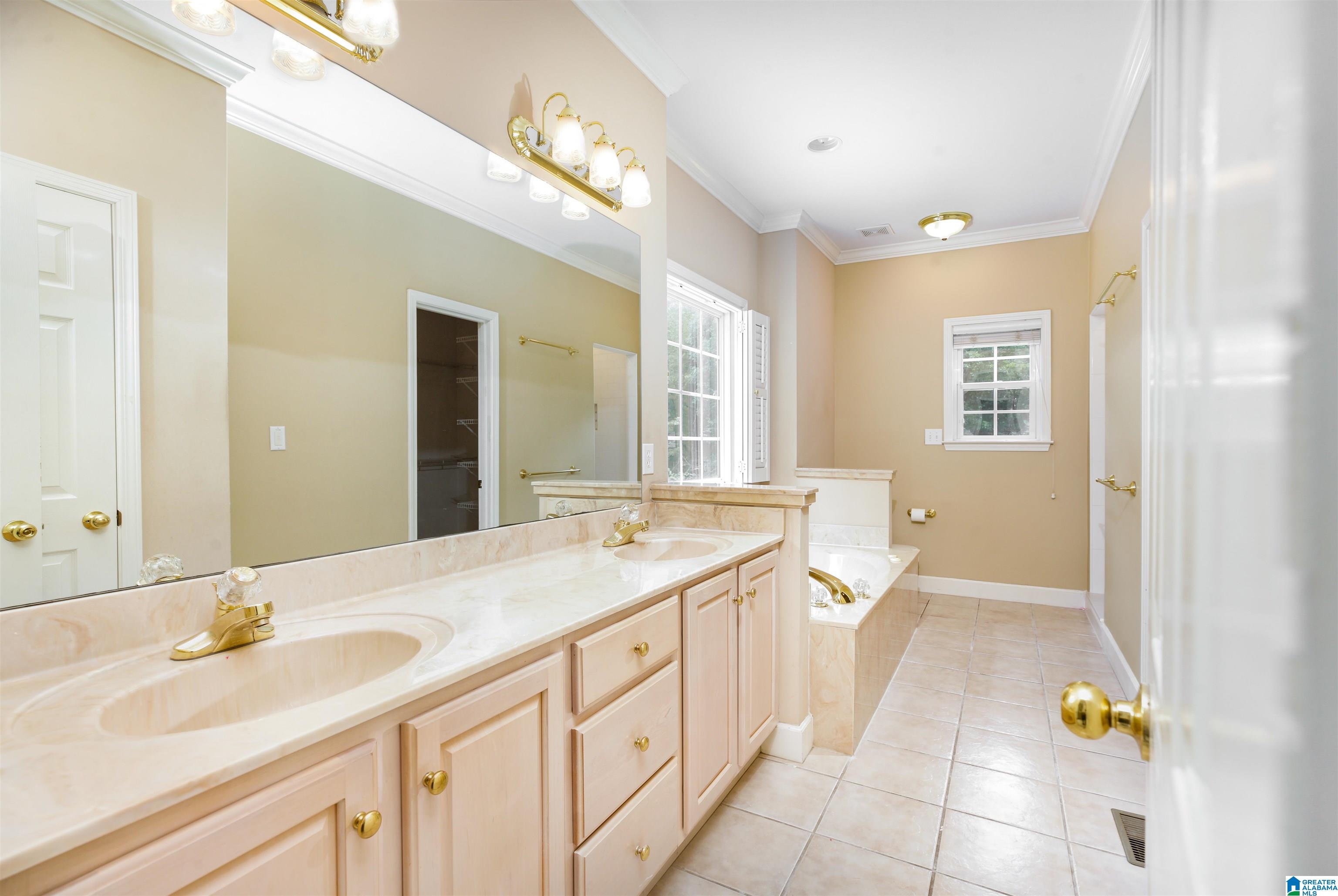 136 Windsor Lane Pelham, AL 35124 - Photo 32 of 59