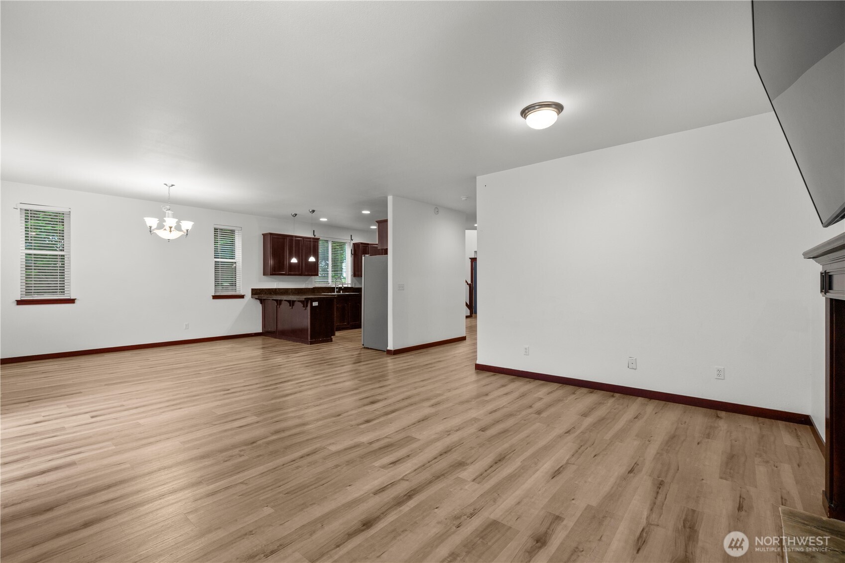 18410 42nd Avenue Southeast Bothell, WA 98012 - Photo 7 of 21