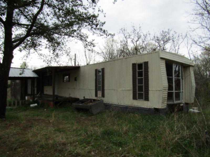 895 Baptist Ridge Road Hilham, TN 38568 - Photo 6 of 30 IMG_0662