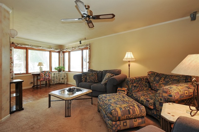 6140 Washington Street Chicago Ridge, IL 60415 - Photo 3 of 15
