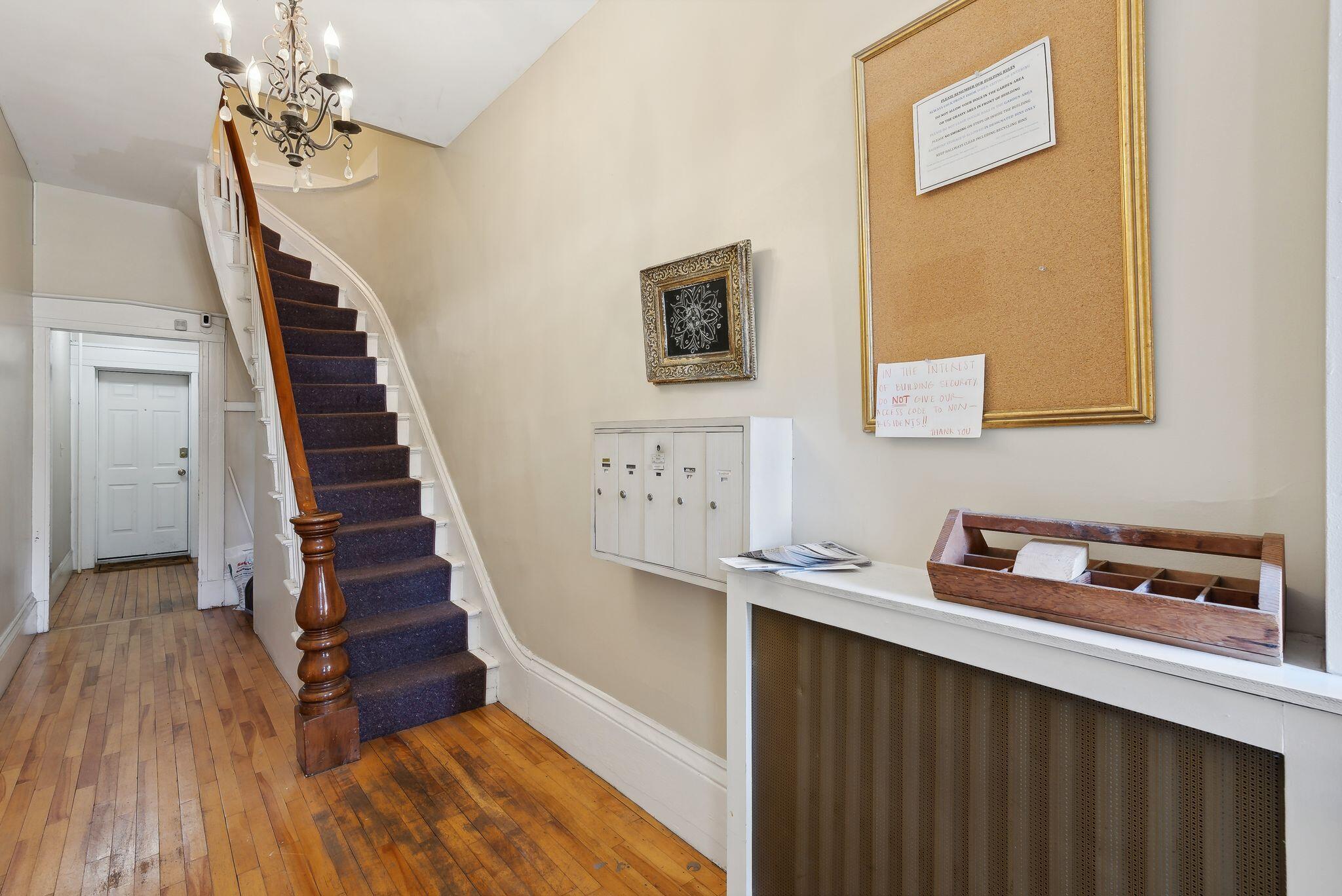169 Danforth Street, Unit 4 Portland, ME 04102 - Photo 6 of 24 Entry way