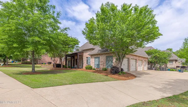 $675,000 | 104 Ivy Brook Drive, Madison, MS 39110