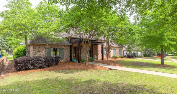 $675,000 | 104 Ivy Brook Drive, Madison, MS 39110