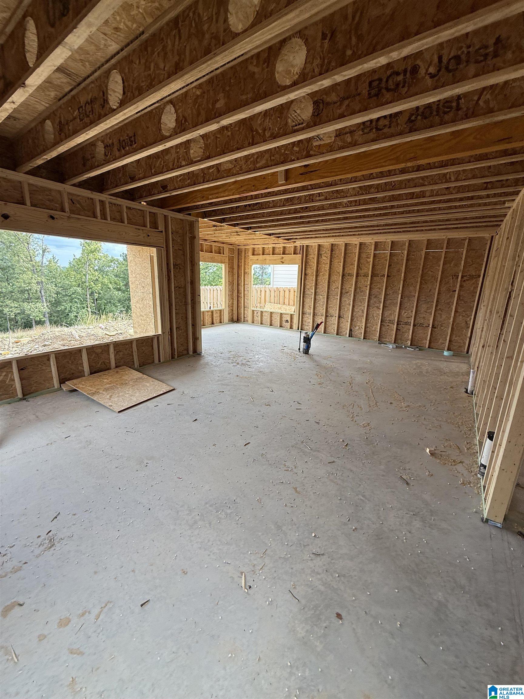 401 Huntley Rdg Bend Pelham, AL 35124 - Photo 2 of 5