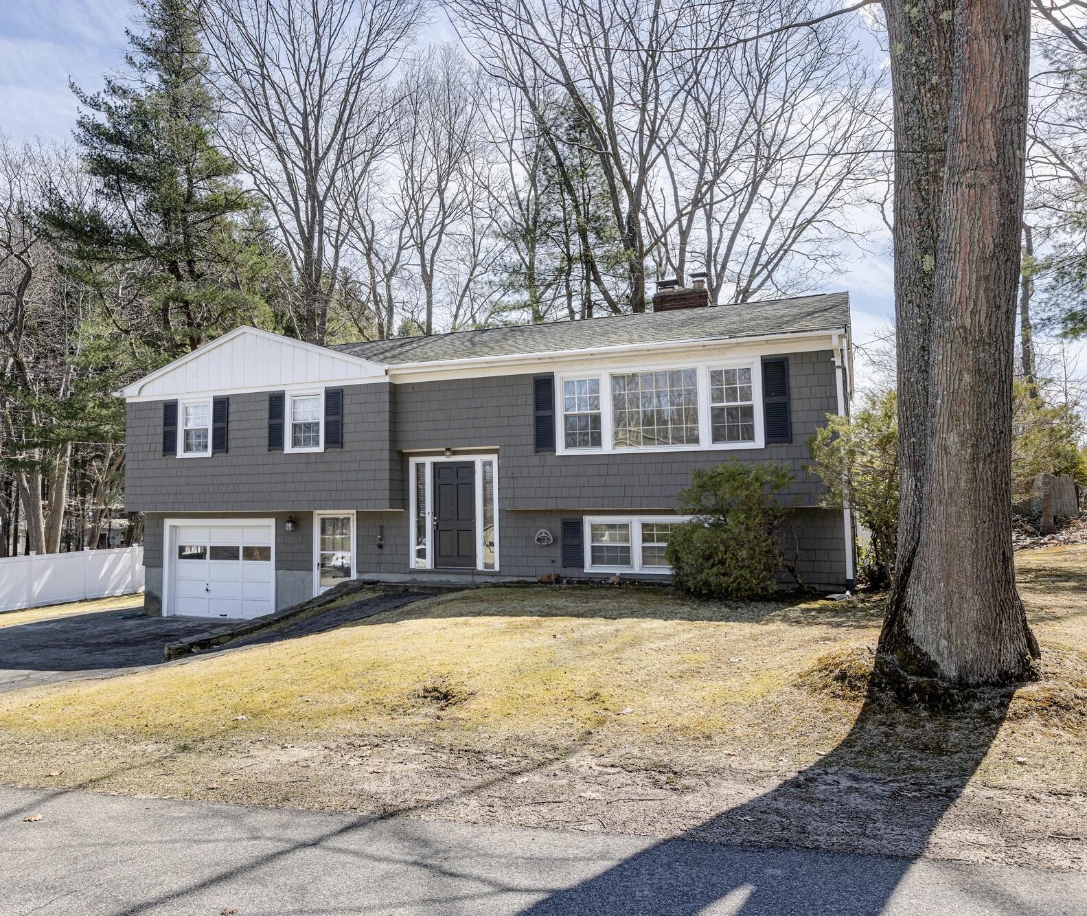 28 Valley Road Cape Elizabeth, ME 04107 - Photo 1 of 38 Exterior