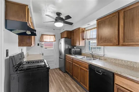$239,900 | 40 Tanager Drive, McKees Rocks, PA 15136