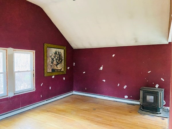 28 Suzanne Drive Raynham, MA 02767 - Photo 8 of 18