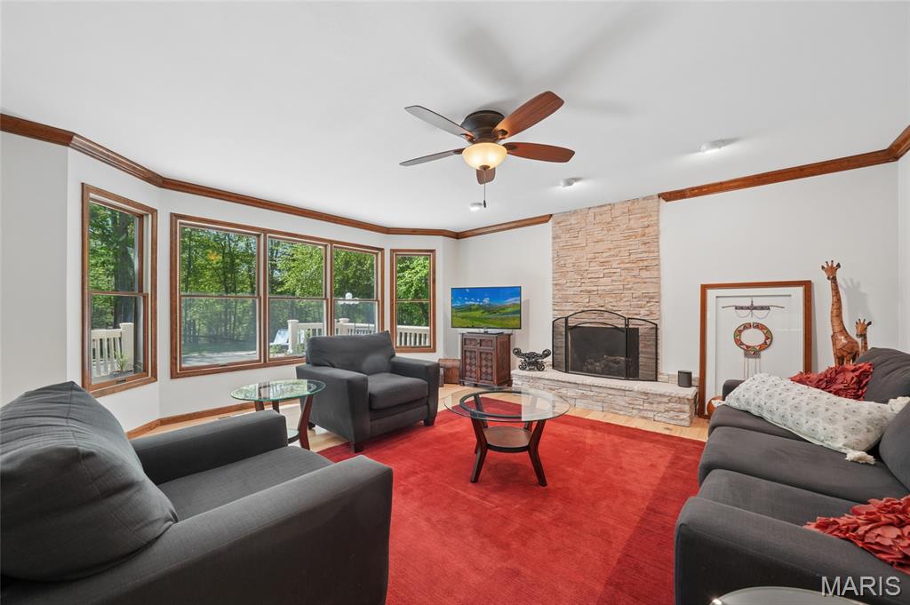 14792 Timberbluff Drive Chesterfield, MO 63017 - Photo 11 of 32