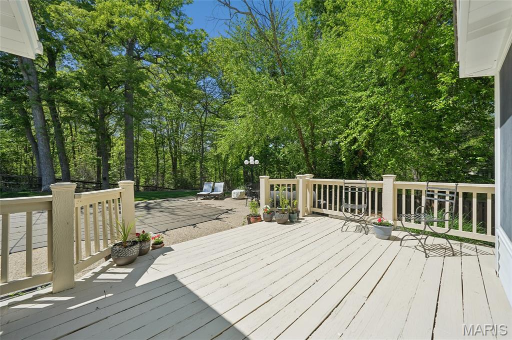 14792 Timberbluff Drive Chesterfield, MO 63017 - Photo 27 of 32
