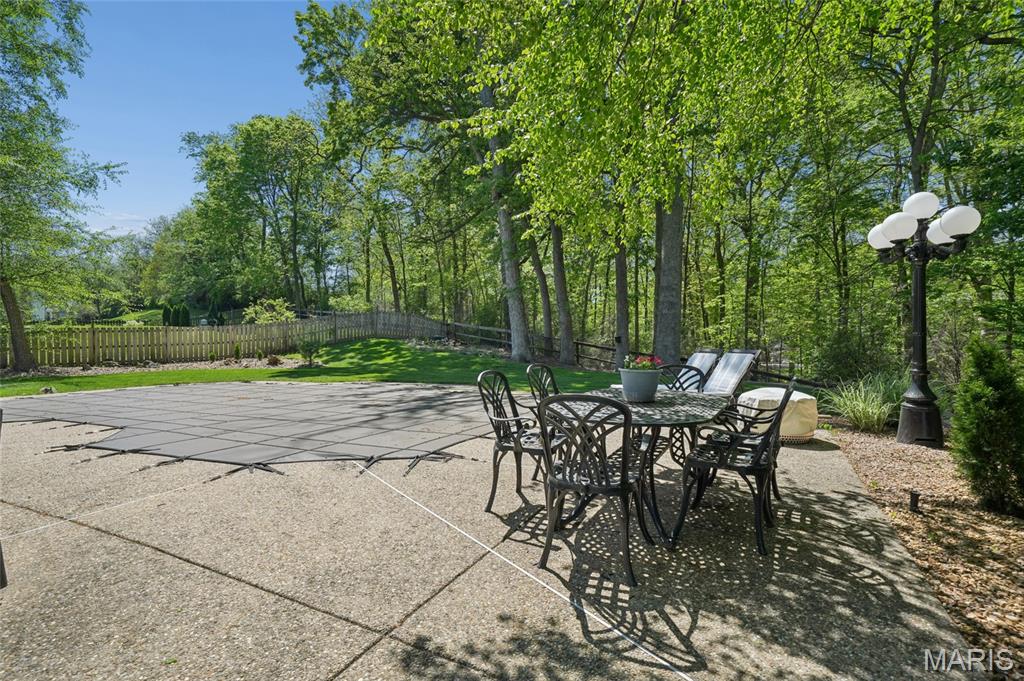 14792 Timberbluff Drive Chesterfield, MO 63017 - Photo 28 of 32