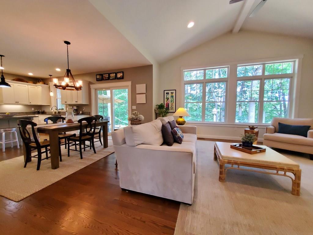 40 Lake Road Framingham, MA 01701 - Photo 4 of 40 Gallery Image 4