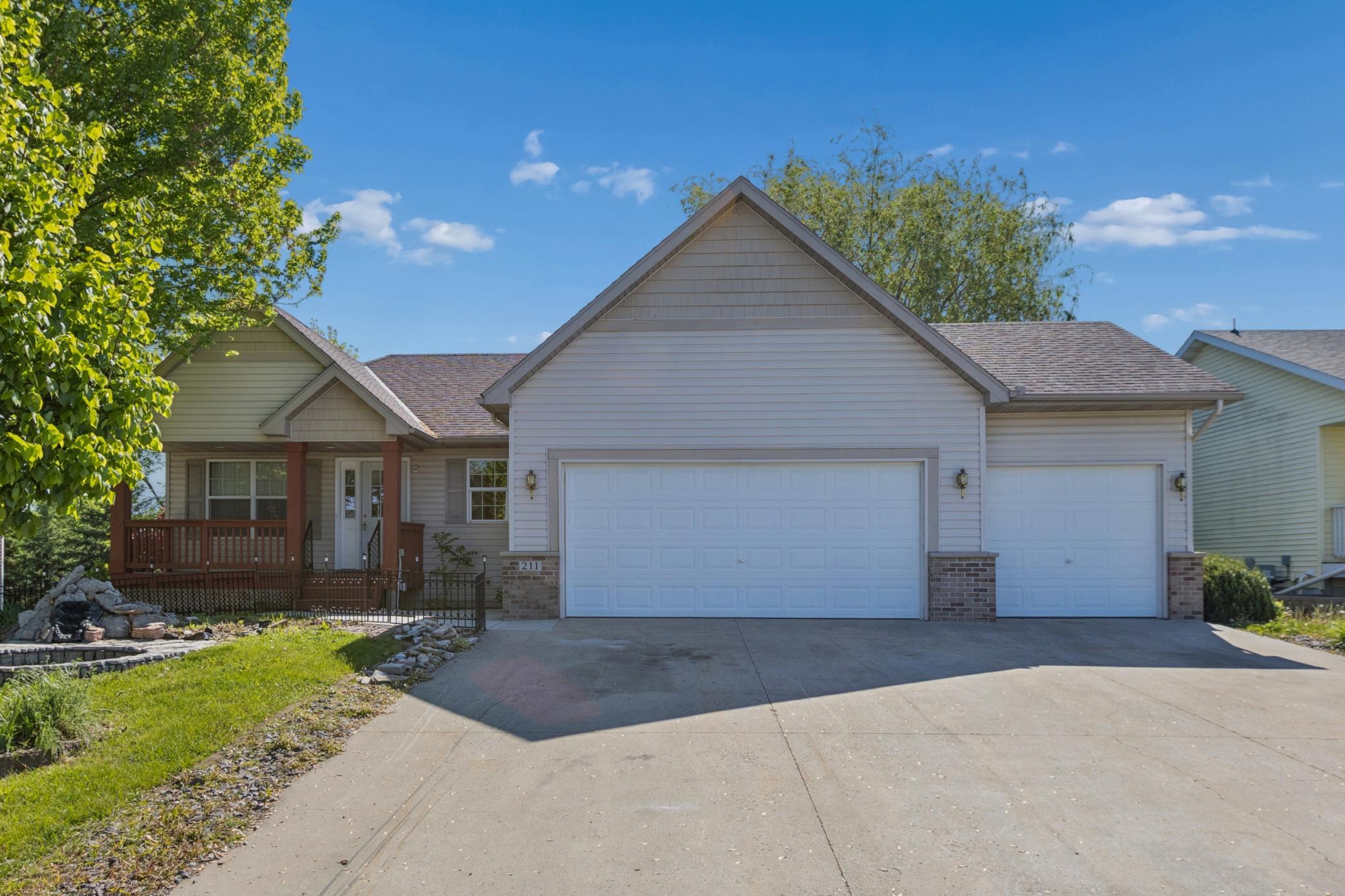 211 7th Street South Winsted, MN 55395 - Photo 1 of 39