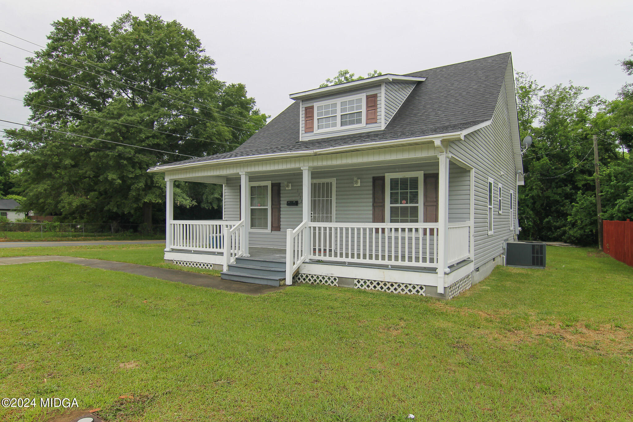 1112 Maynard Street Macon, GA 31217 - Photo 3 of 31 IMG_2882