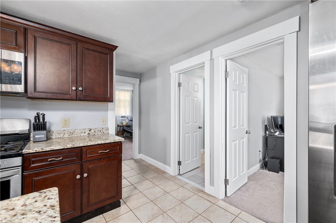 51 7th Avenue Woonsocket, RI 02895 - Photo 4 of 30