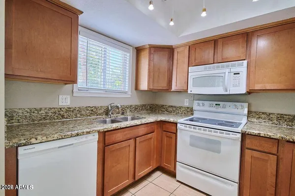 $1,699 | 1402 East Osborn Road, Unit 1, Phoenix, AZ 85014