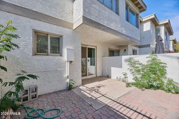 $1,699 | 1402 East Osborn Road, Unit 1, Phoenix, AZ 85014