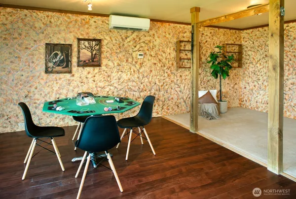 $1,045,000 | 667 Wyatt Lane West, Seabeck, WA 98380