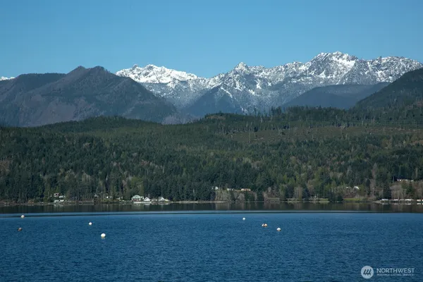 $1,045,000 | 667 Wyatt Lane West, Seabeck, WA 98380