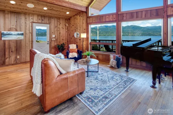 $1,045,000 | 667 Wyatt Lane West, Seabeck, WA 98380