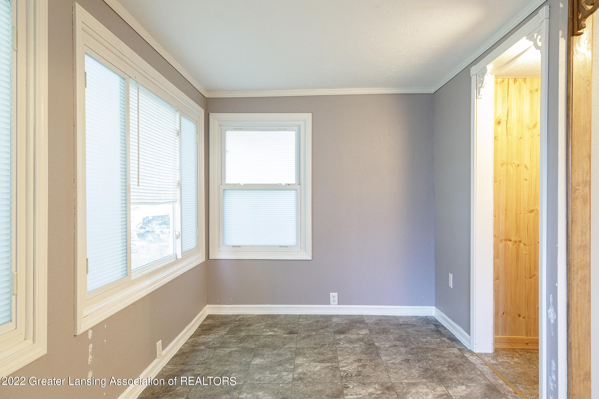 6328 Rosedale Road Lansing, MI 48911 - Photo 13 of 42 BDPH6829