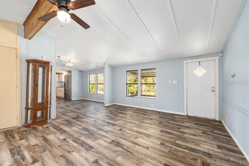 16302 Southeast 57th Street Ocklawaha, FL 32179 - Photo 14 of 64