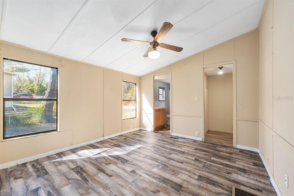 16302 Southeast 57th Street Ocklawaha, FL 32179 - Photo 35 of 64