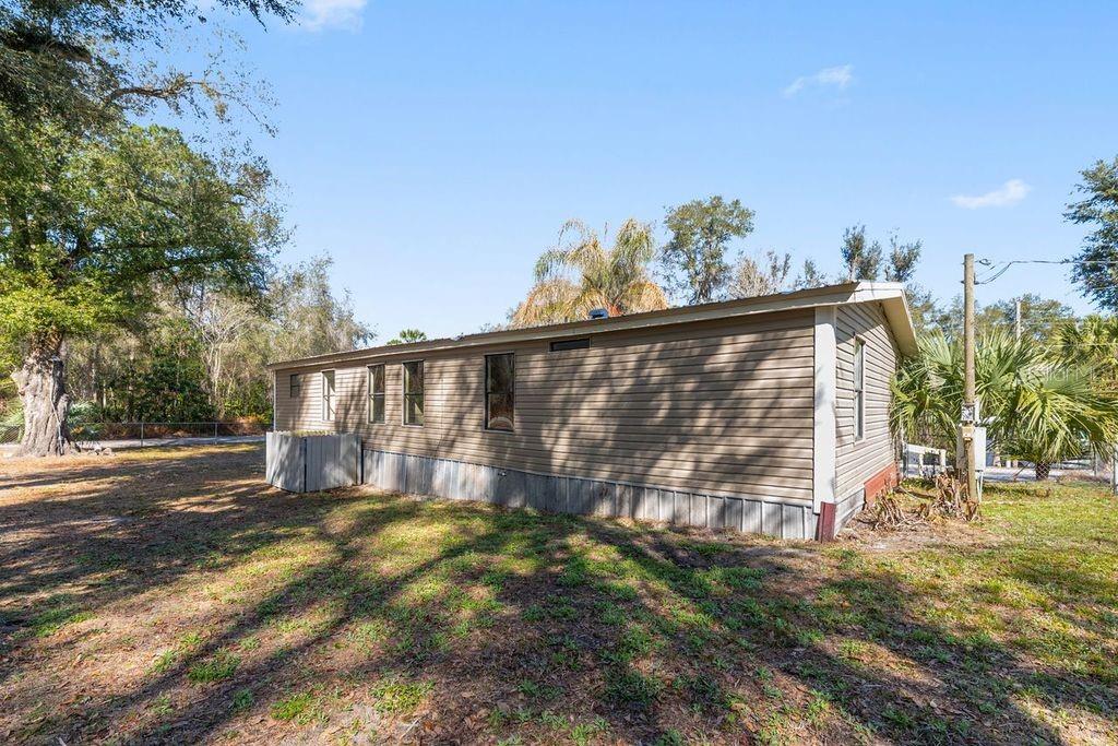 16302 Southeast 57th Street Ocklawaha, FL 32179 - Photo 57 of 64