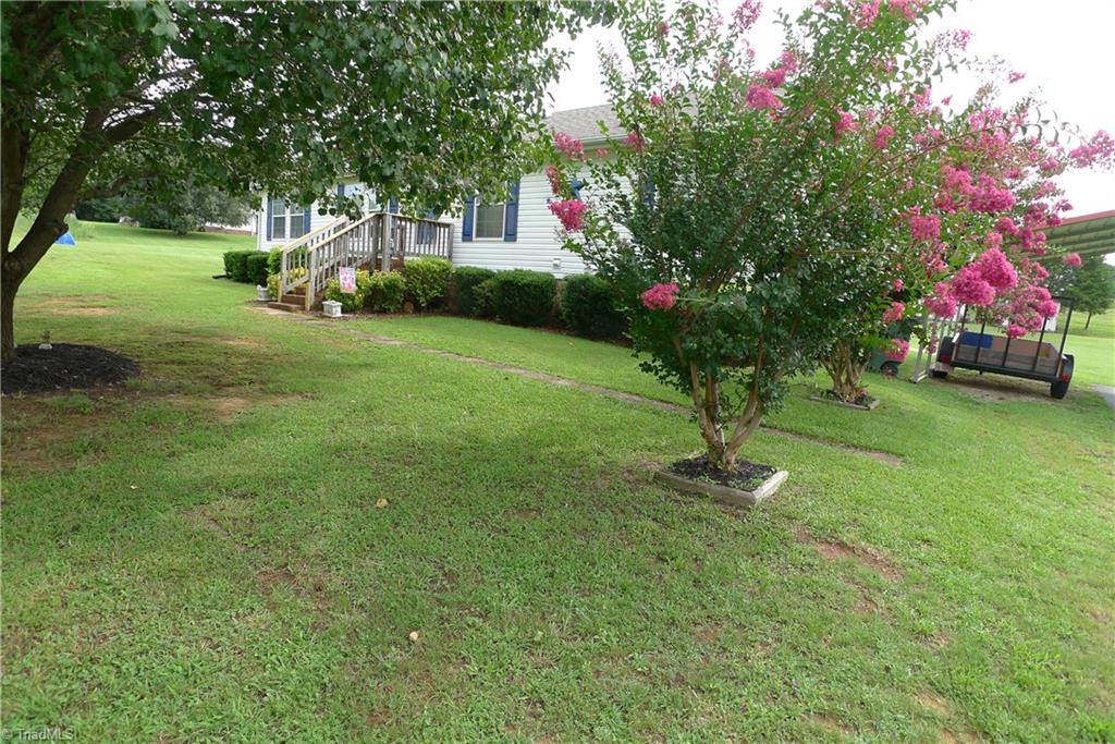 125 Potter's Road Woodleaf, NC 27054 - Photo 3 of 35