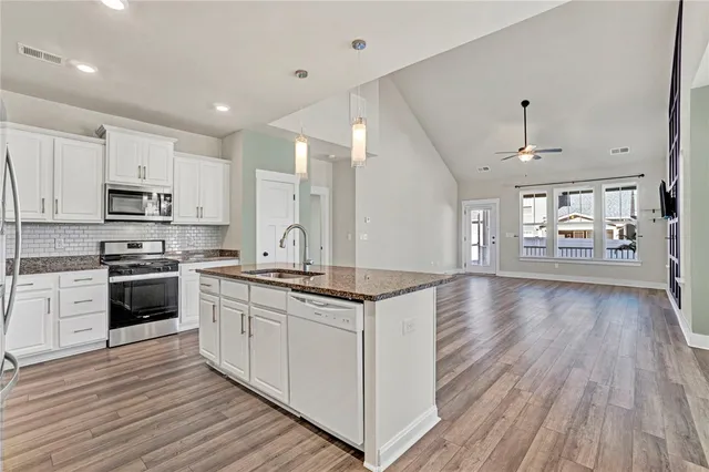 $352,900 | 100 Greensdale Lane, Easley, SC 29642