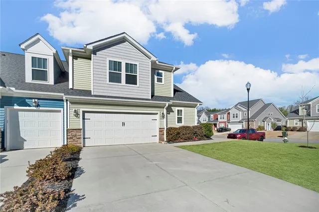 $352,900 | 100 Greensdale Lane, Easley, SC 29642