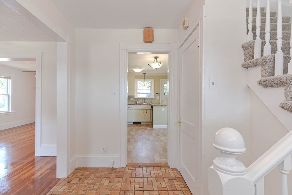 12 Ballard Street Saugus, MA 01906 - Photo 8 of 38