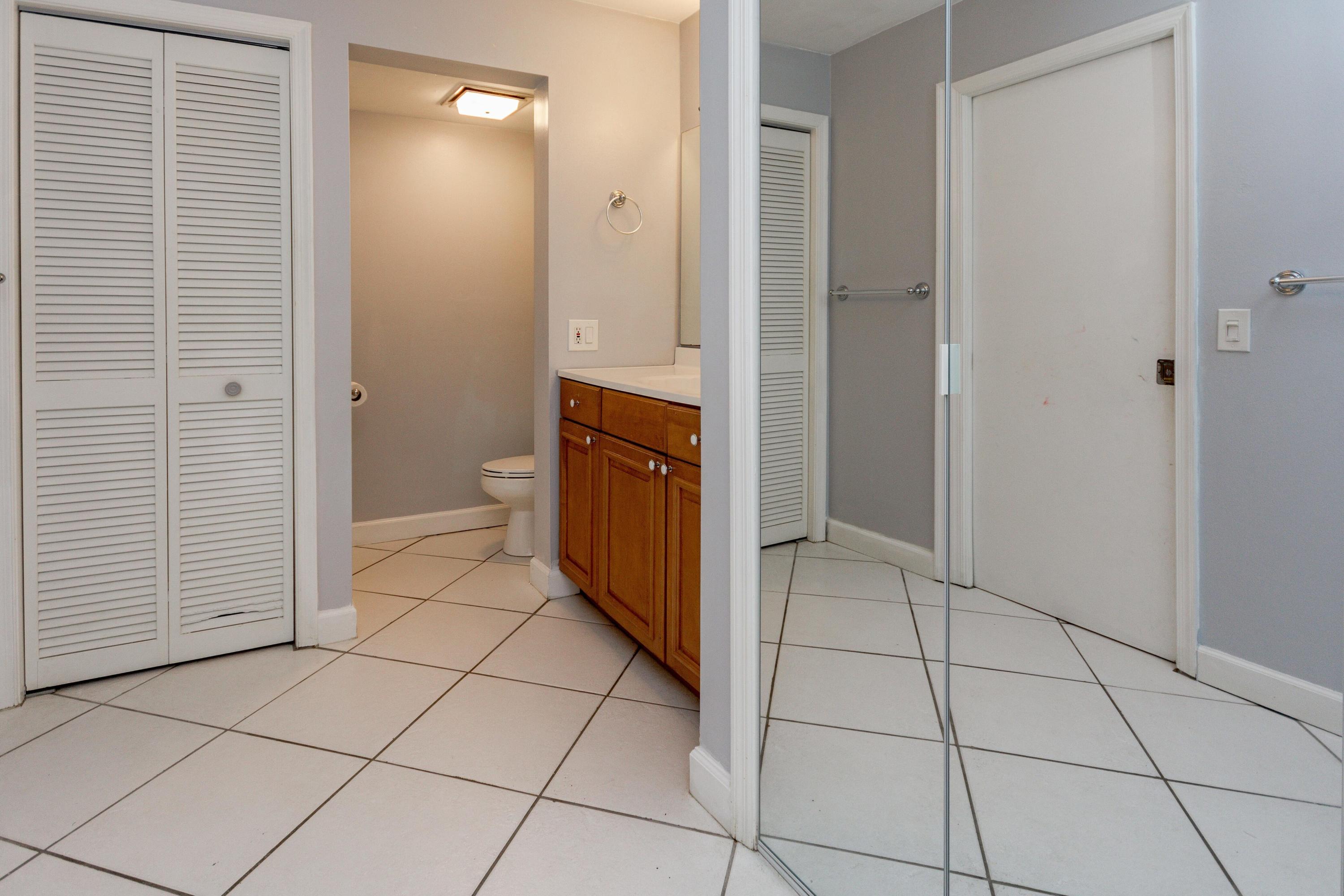 1605 Highway 1, Unit 2F Jupiter, FL 33477 - Photo 22 of 42 1605 US1 Jupiter FL 33477 USA-print-018-