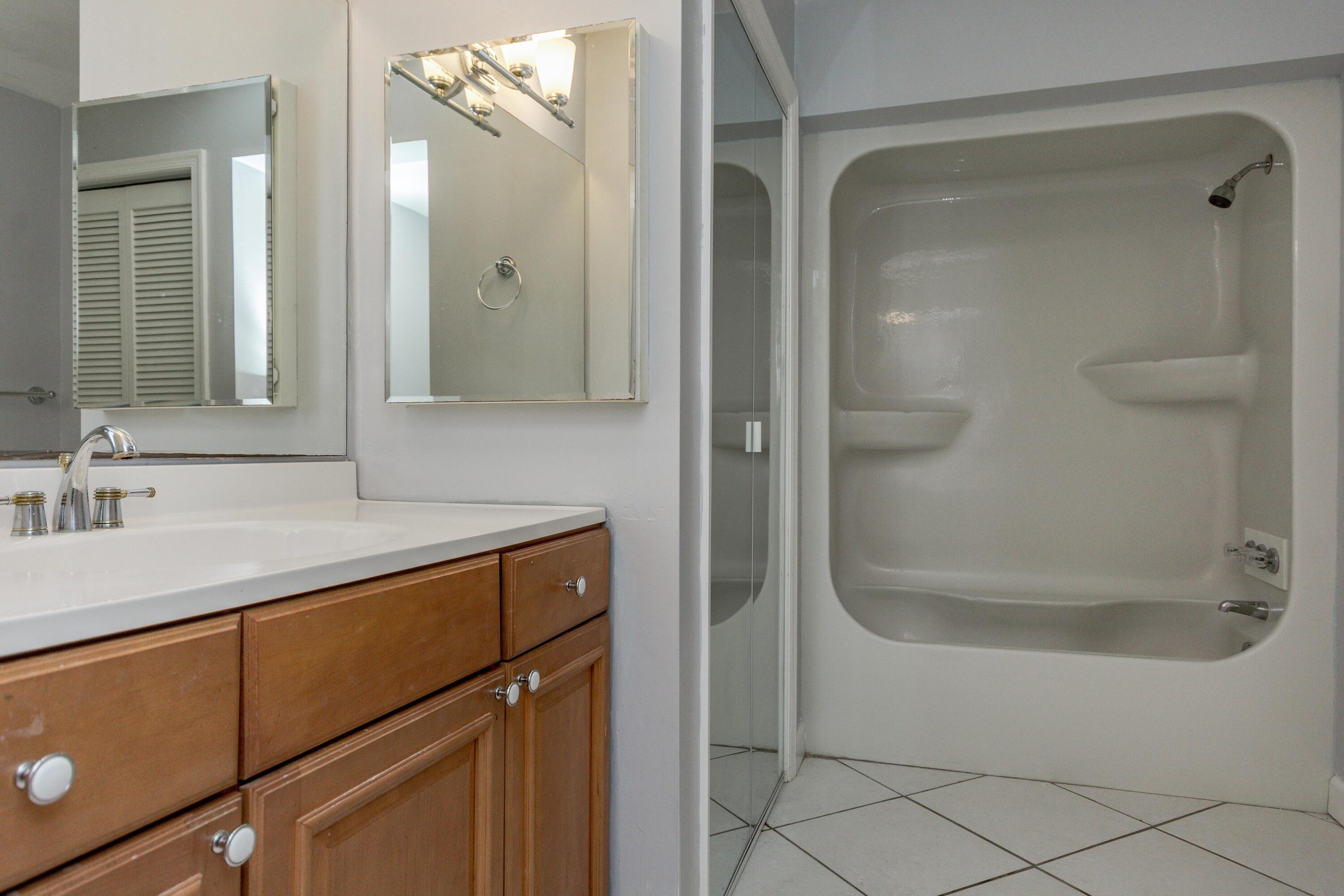 1605 Highway 1, Unit 2F Jupiter, FL 33477 - Photo 23 of 42 1605 US1 Jupiter FL 33477 USA-print-019-