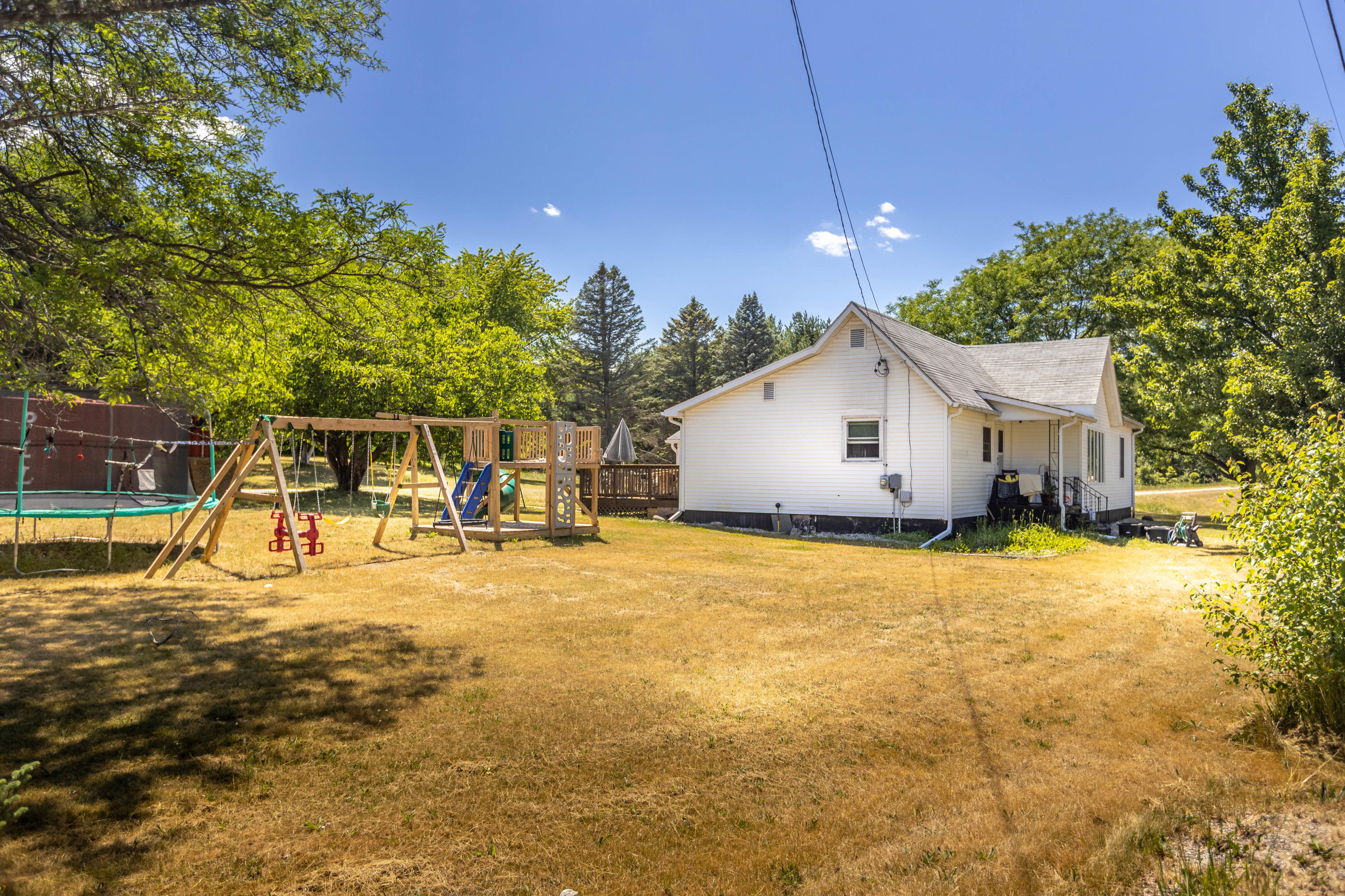 654 East State Street Belding, MI 48809 - Photo 6 of 36 FY0A4204