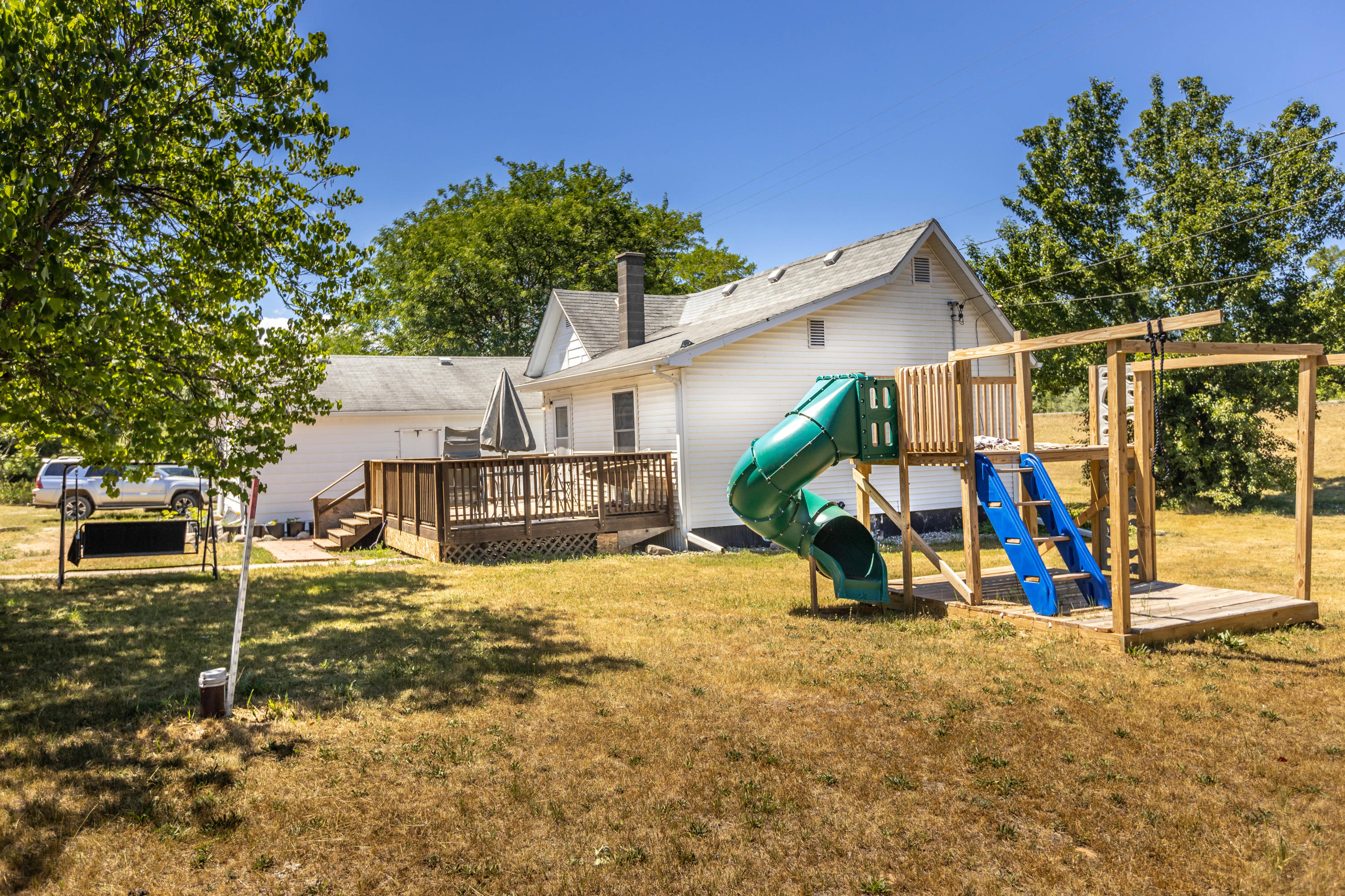 654 East State Street Belding, MI 48809 - Photo 8 of 36 FY0A4210