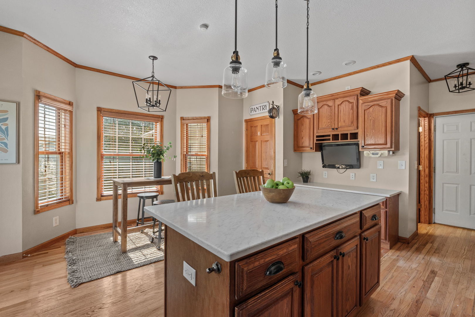 1021 Springbrook Lane De Witt, IA 52742 - Photo 15 of 46