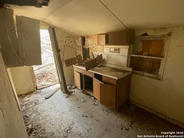 $59,900 | 623 Sanchez Street, Pleasanton, TX 78064